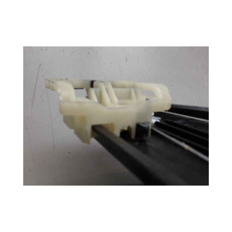 MECANISME LEVE-GLACE AVANT DROIT FORD KUGA
