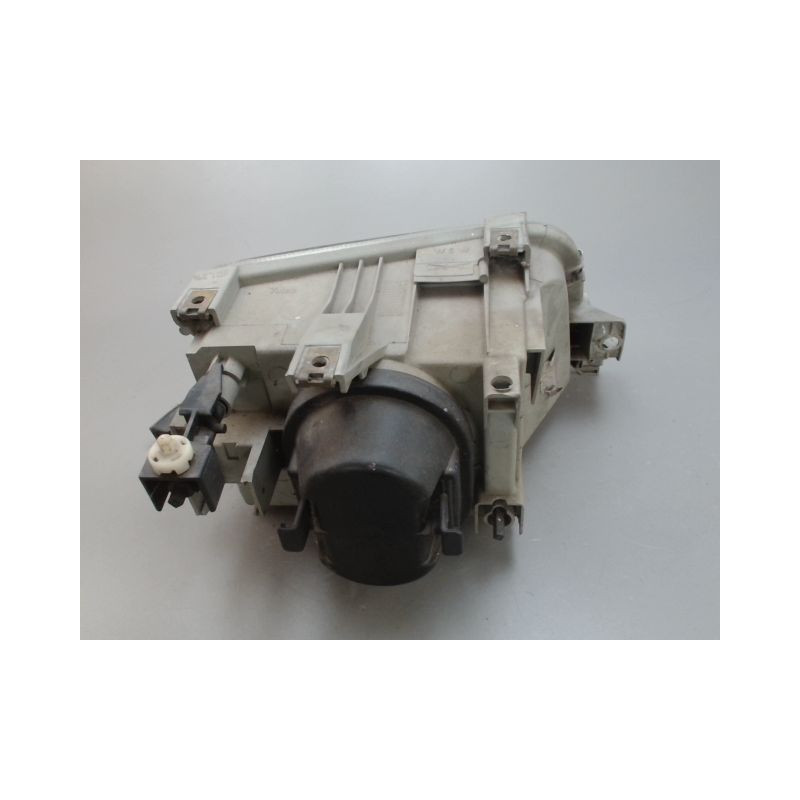 PHARE GAUCHE RENAULT CLIO