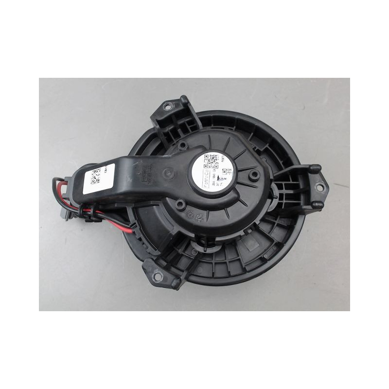 MOTEUR VENTILATEUR CHAUFFAGE FORD KUGA