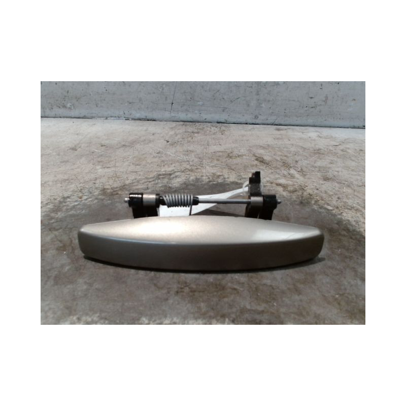POIGNEE EXTERIEURE PORTE ARRIERE GAUCHE DACIA LODGY