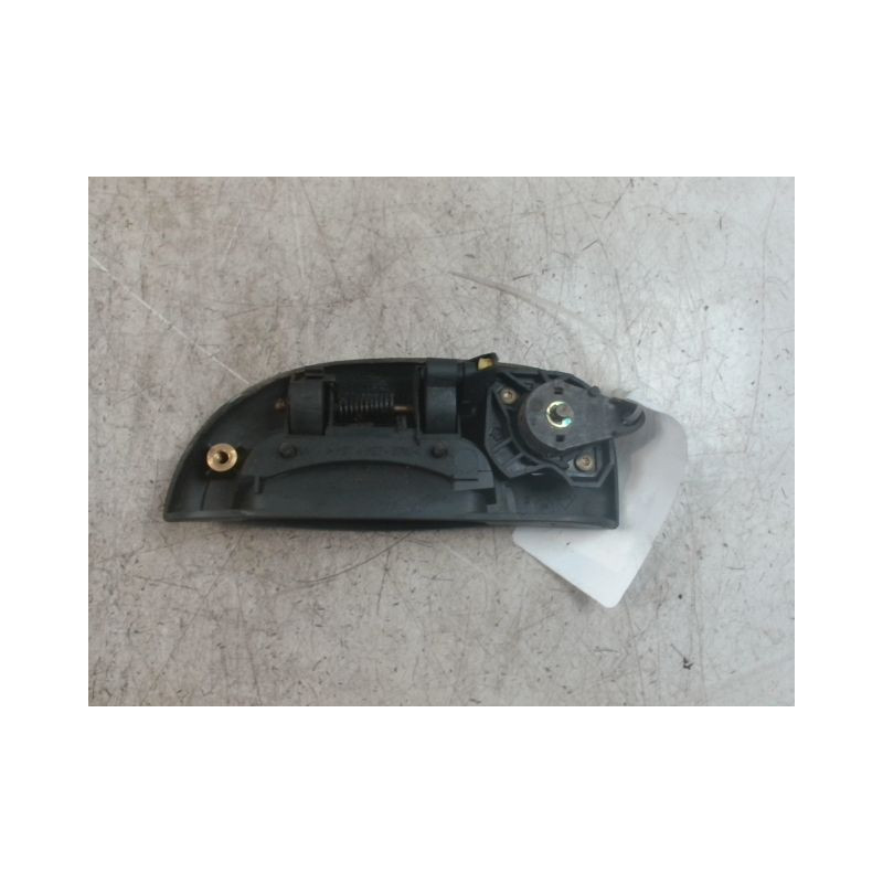 POIGNEE EXTERIEURE PORTE AVANT DROIT RENAULT KANGOO EXPRESS 97-2003