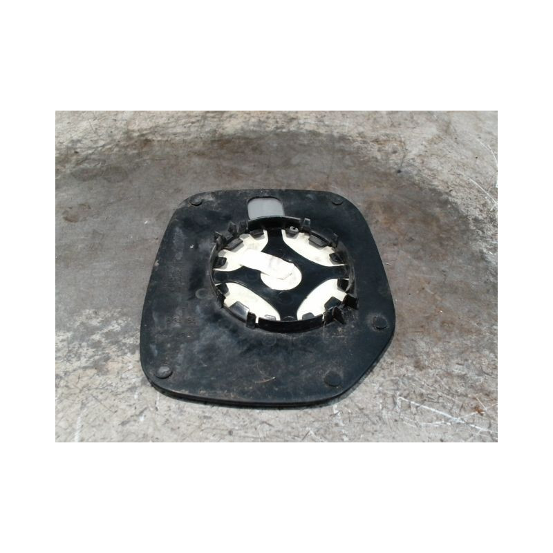 GLACE RETROVISEUR EXT D CITROEN BERLINGO FGT 2002-