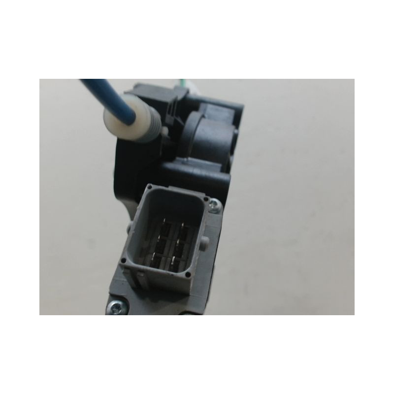 MECANISME+MOTEUR LEVE-GLACE AVANT GAUCHE OPEL CORSA 2010-