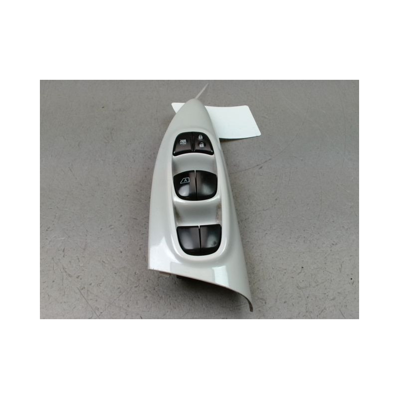 COMMANDE LEVE-GLACE PORTE AVG NISSAN JUKE Phase 2 2014-...