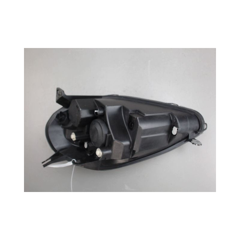 PHARE DROIT FIAT PUNTO