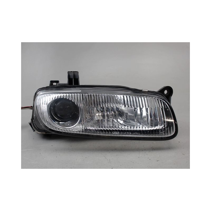 PHARE DROIT MAZDA 323