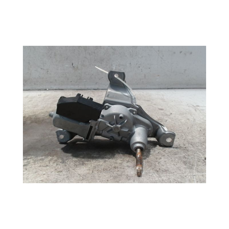 MOTEUR ESSUIE-GLACE ARRIERE TOYOTA YARIS II 2010-