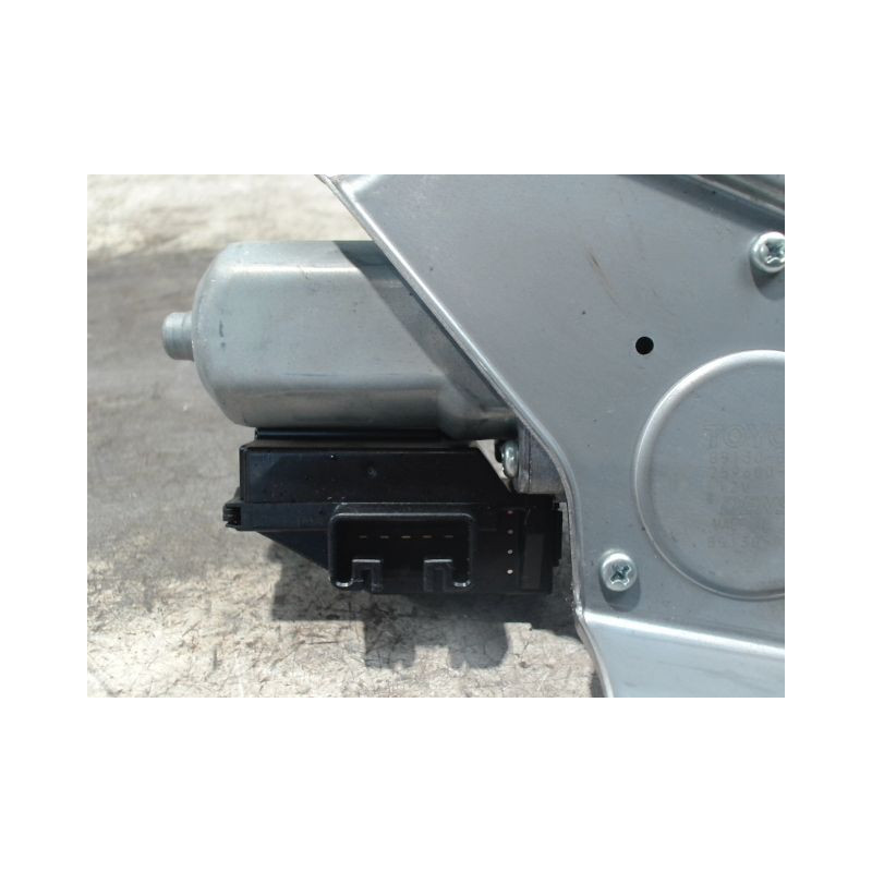 MOTEUR ESSUIE-GLACE ARRIERE TOYOTA YARIS II 2010-