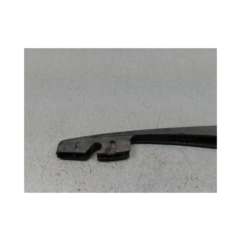 BRAS ESSUIE-GLACE ARRIERE SUZUKI SWIFT 3P