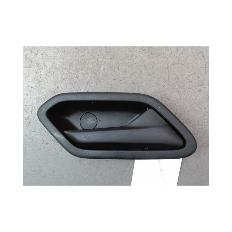 POIGNEE INTERIEURE PORTE AVANT DROIT DACIA SANDERO 2008-