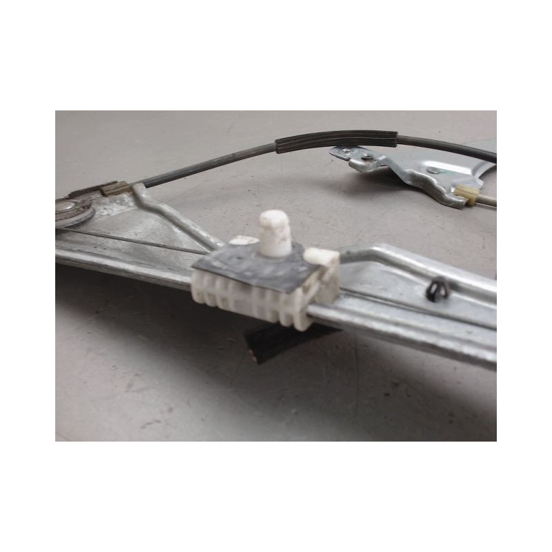 MECANISME LEVE-GLACE AVANT DROIT RENAULT CLIO