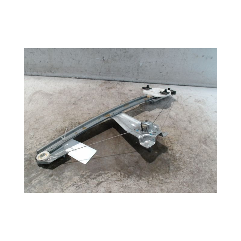 MECANISME LEVE-GLACE AVANT DROIT DACIA SANDERO 2008-