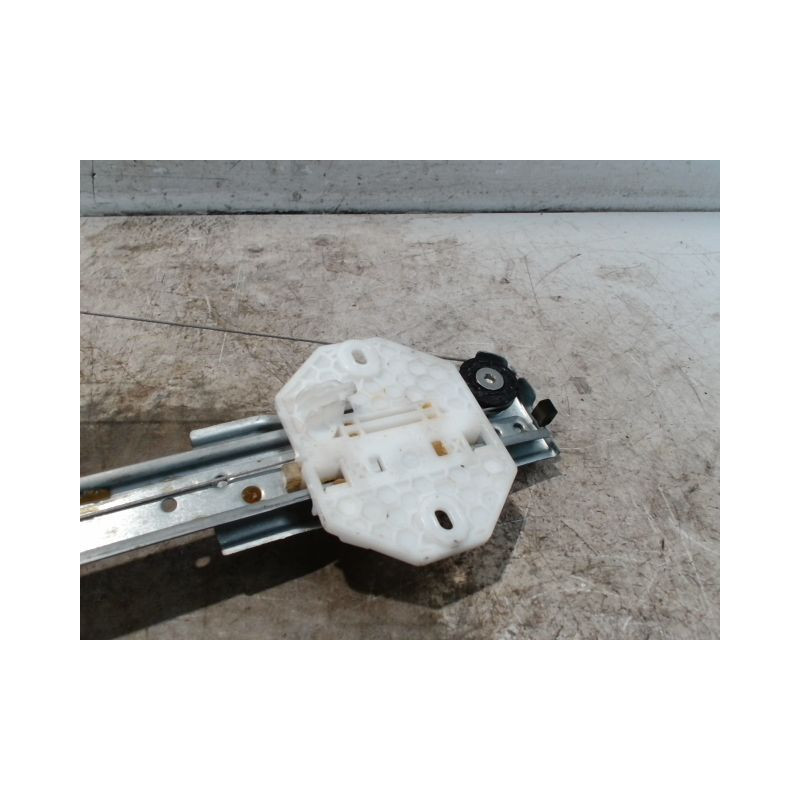 MECANISME LEVE-GLACE AVANT GAUCHE DACIA SANDERO 2008-