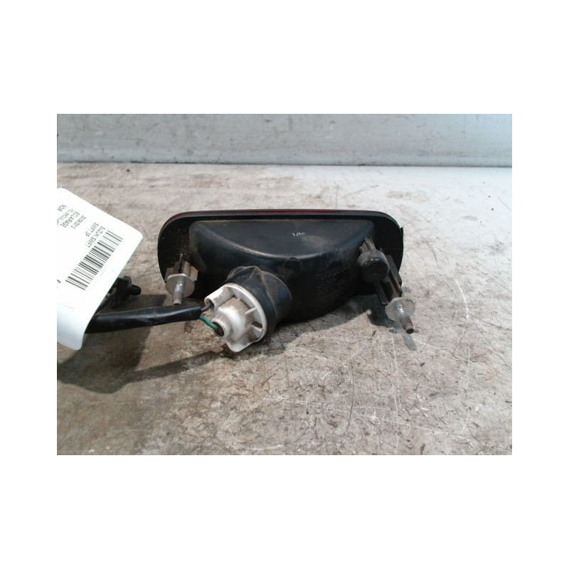 FEU BROUILLARD CENTRAL ARRIERE SUZUKI SWIFT 3P