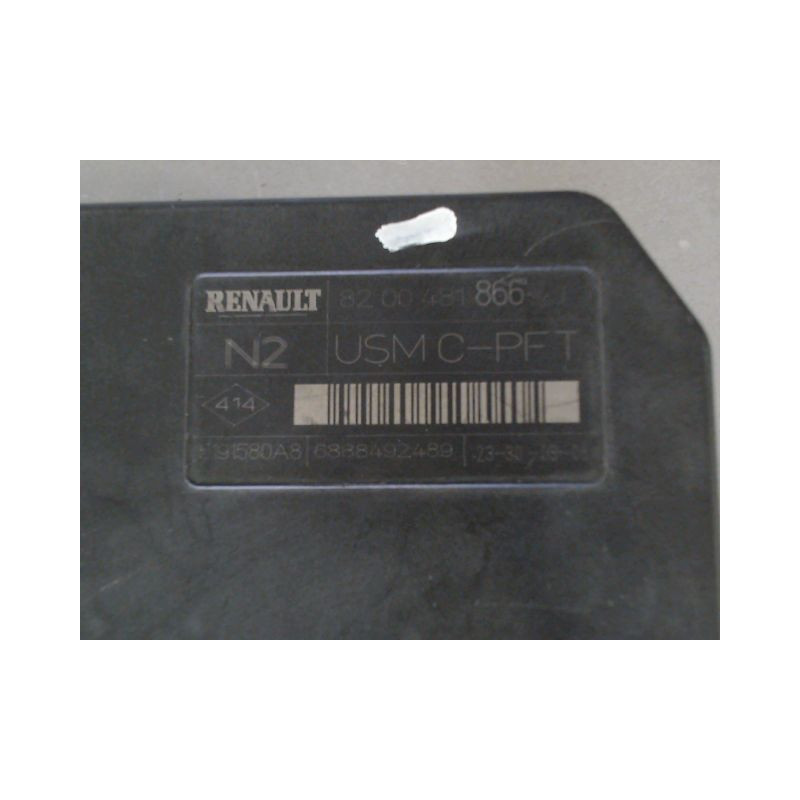 BOITE A FUSIBLES RENAULT MEGANE