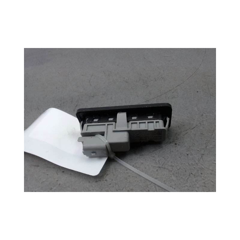 POIGNEE EXTERIEURE HAYON DACIA SANDERO 2008-