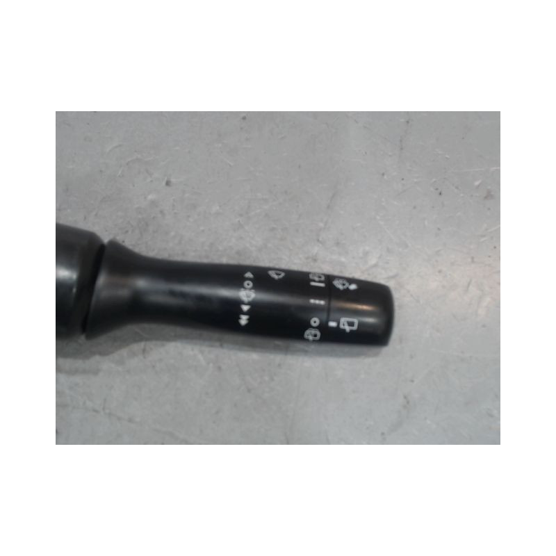 COMMANDE ESSUIE GLACE TOYOTA YARIS