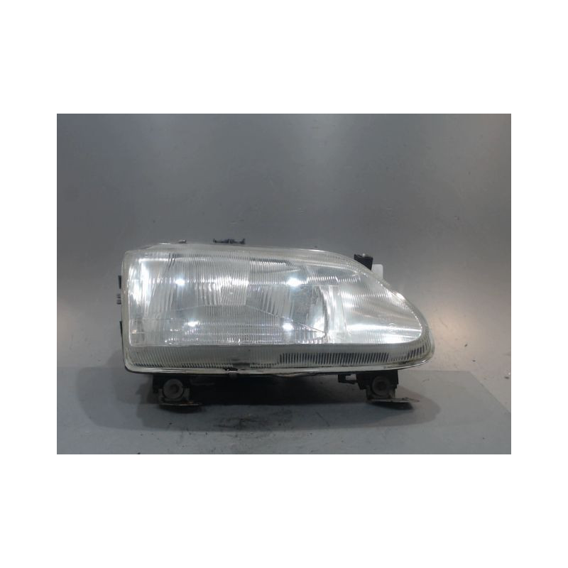 PHARE DROIT RENAULT MEGANE