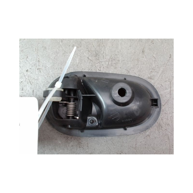 POIGNEE INTERIEURE PORTE AVANT DROIT DACIA SANDERO II Phase 1 2012-...