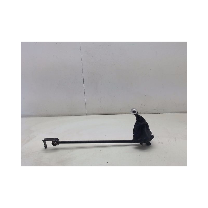 TRINGLERIE BOITE  PEUGEOT 206+ 2009- 1.4 i