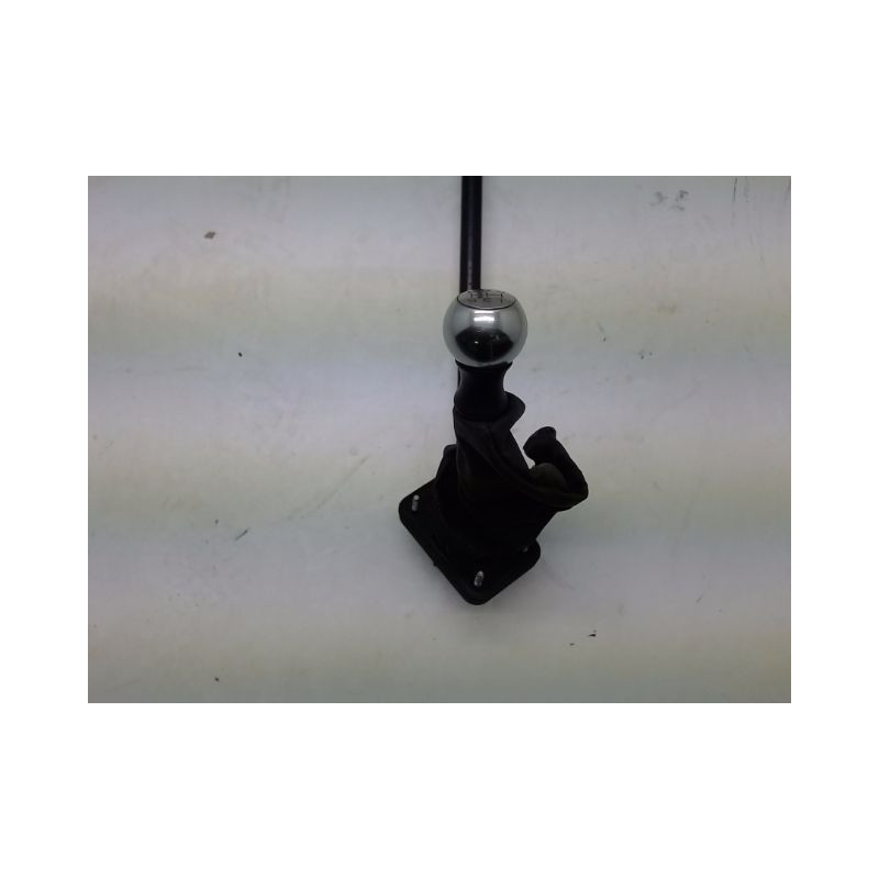 TRINGLERIE BOITE  PEUGEOT 206+ 2009- 1.4 i