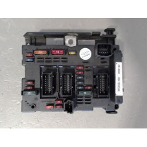 BOITE A FUSIBLES PEUGEOT 206