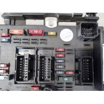 BOITE A FUSIBLES PEUGEOT 206