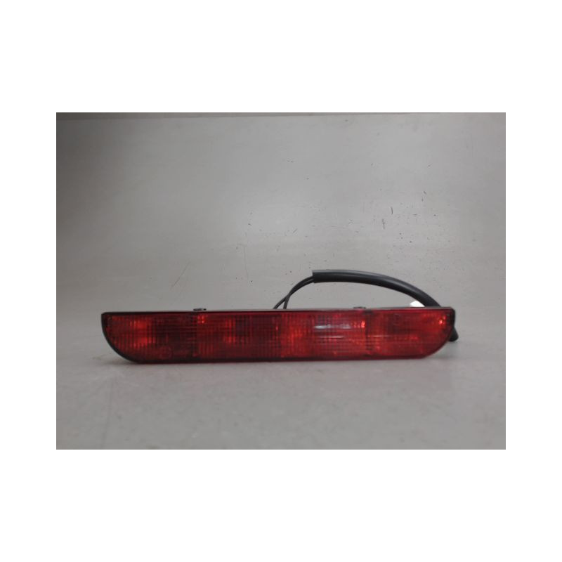 FEUX STOP SUPPLEMENTAIRE MITSUBISHI SPACESTAR