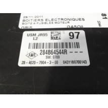 BOITE A FUSIBLES RENAULT MEGANE