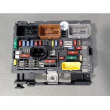BOITE A FUSIBLES CITROEN C4