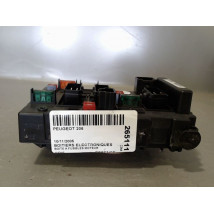 BOITE A FUSIBLES PEUGEOT 206