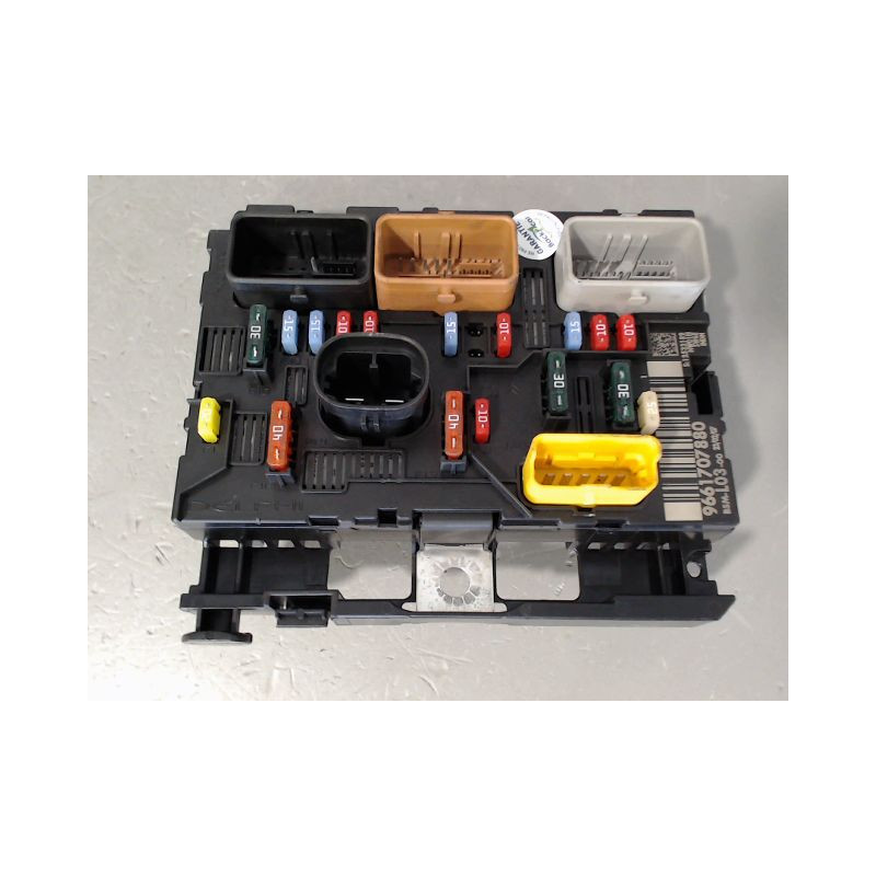 BOITE A FUSIBLES CITROEN C2