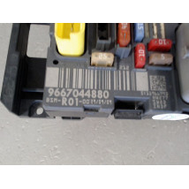 BOITE A FUSIBLES CITROEN C4