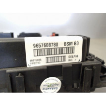 BOITE A FUSIBLES PEUGEOT 206