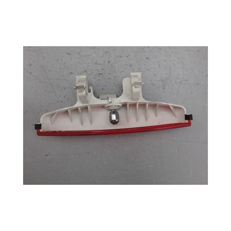 FEUX STOP SUPPLEMENTAIRE MAZDA 3