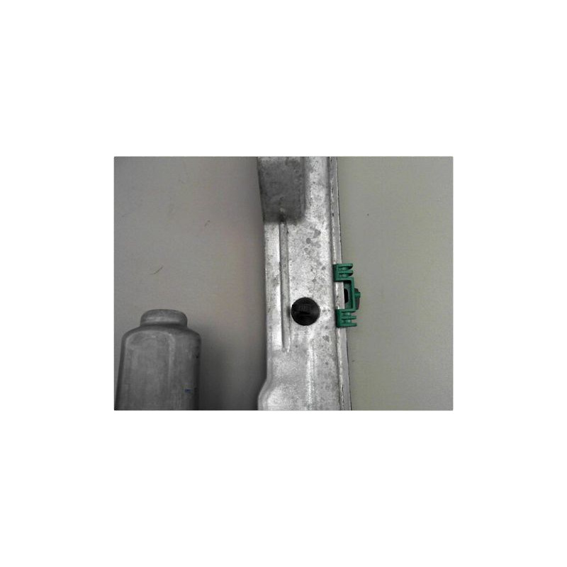 MECANISME LEVE-GLACE AVANT DROIT RENAULT CLIO III PH.1 05-09