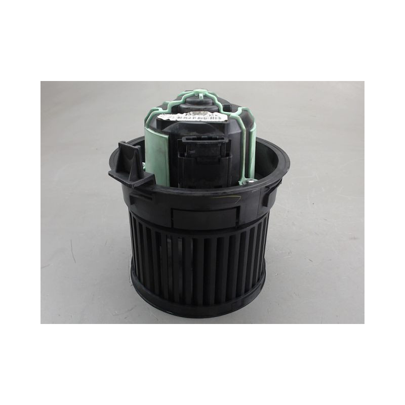 MOTEUR VENTILATEUR CHAUFFAGE PEUGEOT 308