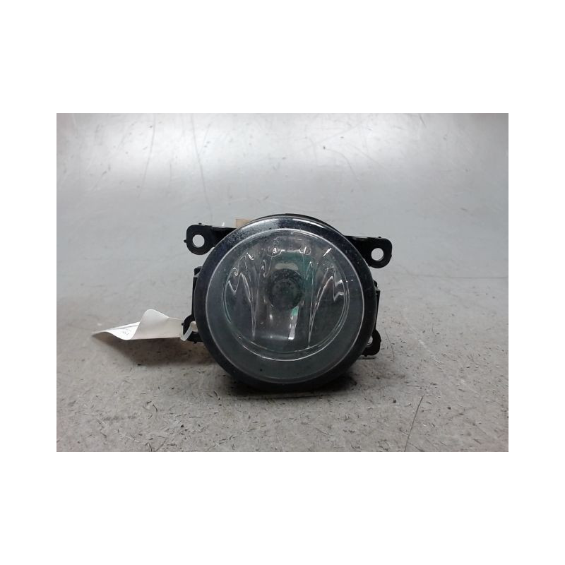PHARE ANTIBROUILLARD AVANT DROIT CITROEN XSARA PICASSO