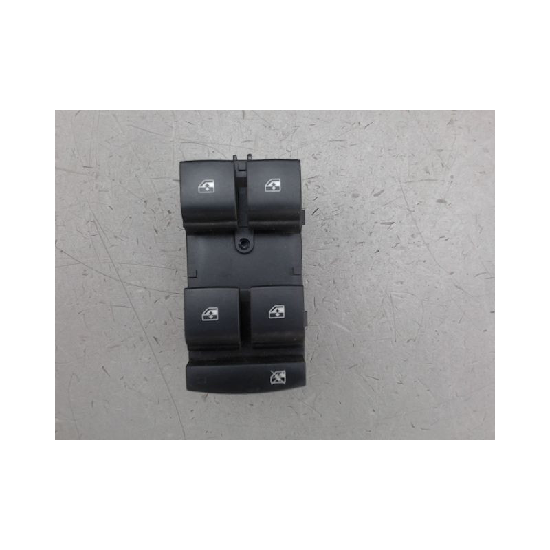 COMMANDE LEVE-GLACE PORTE AVG CHEVROLET ORLANDO