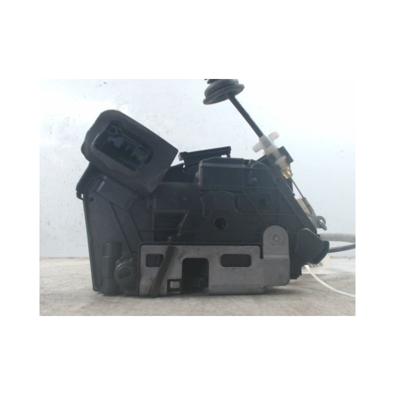 SYSTEME CONDAMNATION ARRIERE GAUCHE VOLKSWAGEN POLO 2009-