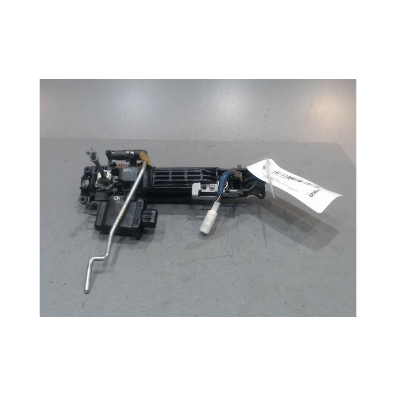 POIGNEE EXTERIEURE PORTE AVANT GAUCHE TOYOTA RAV4