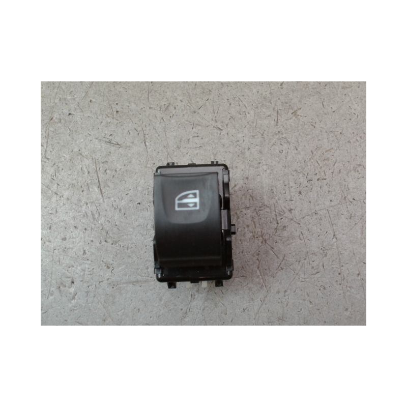 COMMANDE LEVE-GLACE PORTE ARG DACIA SANDERO 2008-