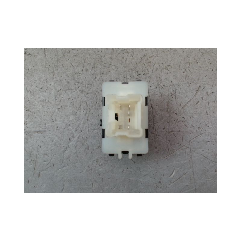 COMMANDE LEVE-GLACE PORTE ARG DACIA SANDERO 2008-