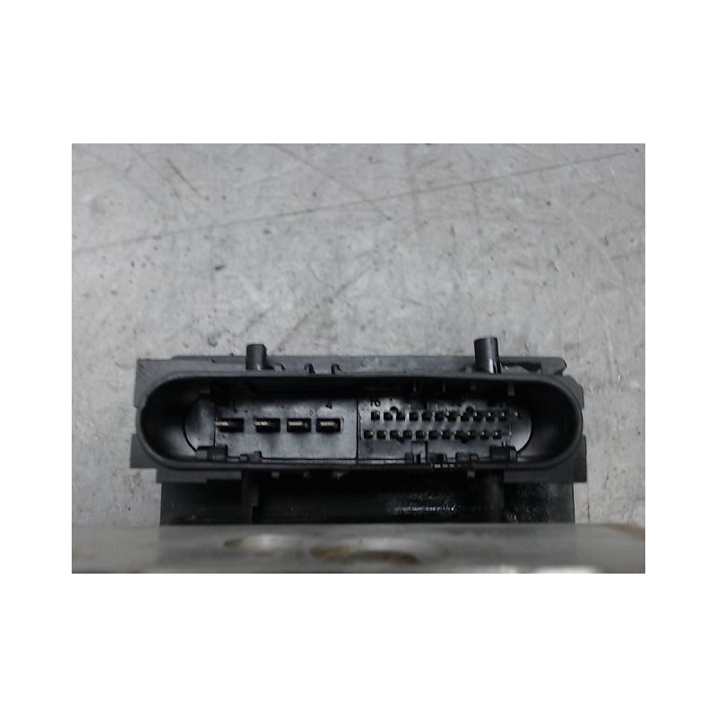 UNITE HYDRAULIQUE ABS NISSAN PICK-UP