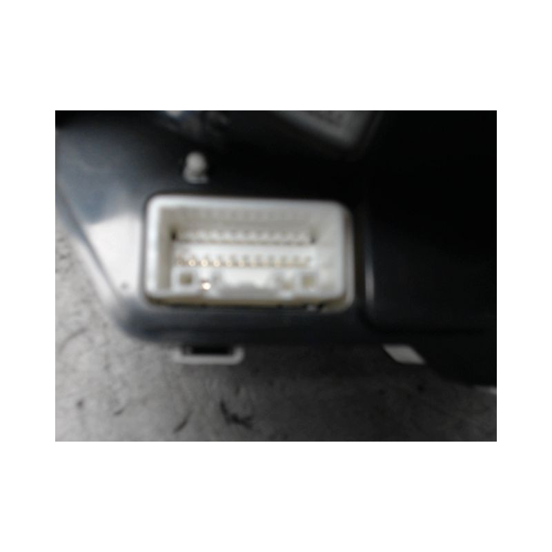 BLOC COMPTEURS TOYOTA YARIS