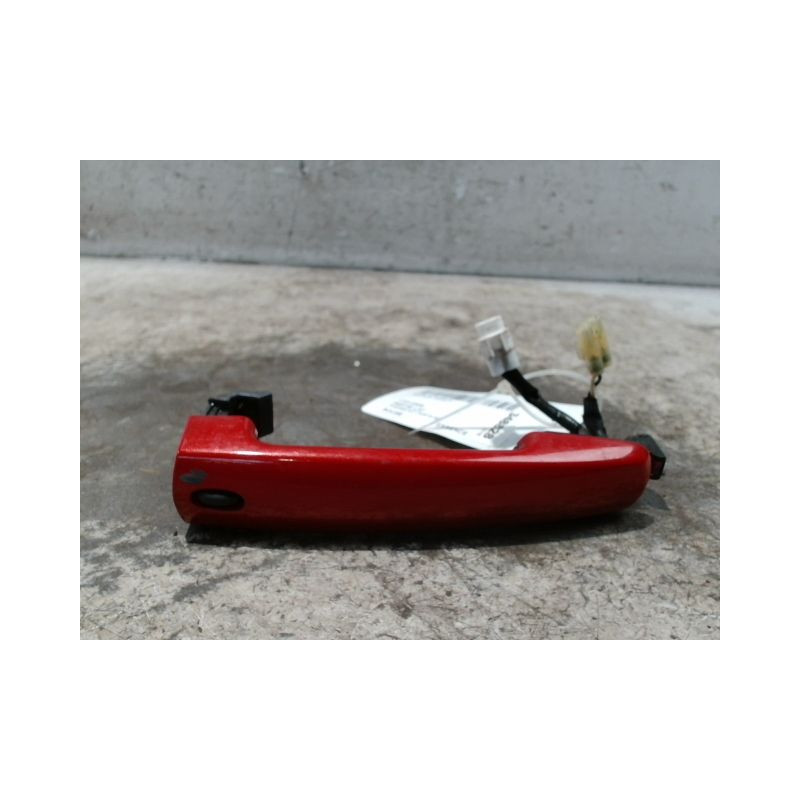 POIGNEE EXTERIEURE PORTE AVANT GAUCHE SUZUKI SWIFT