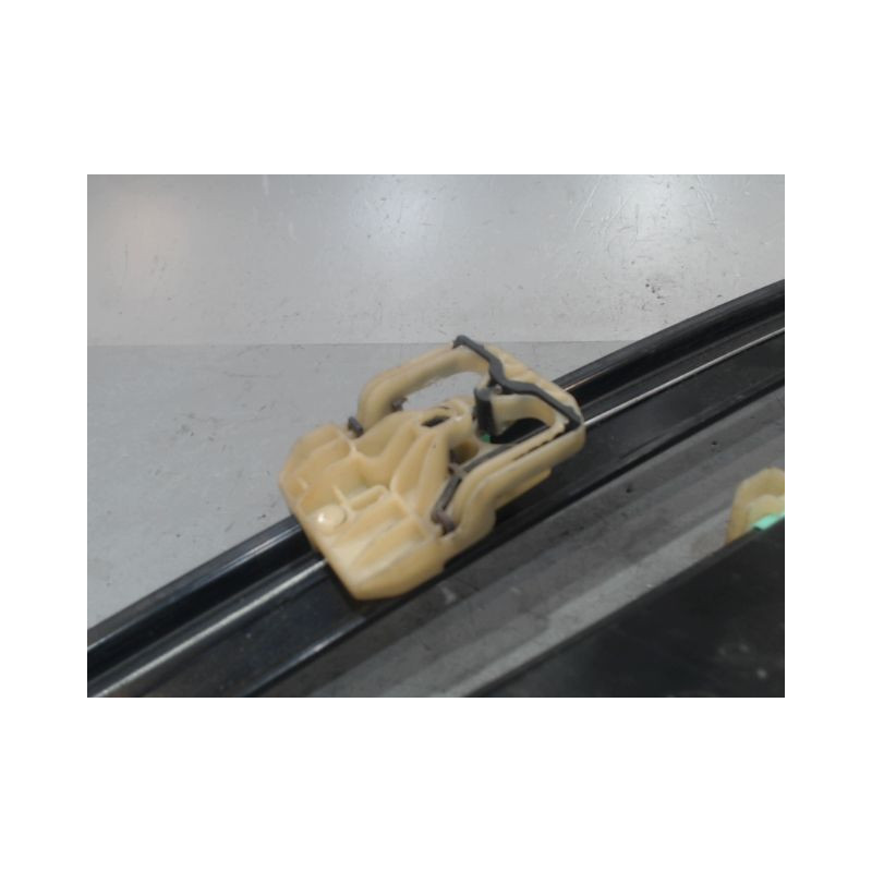 MECANISME+MOTEUR LEVE-GLACE AVANT GAUCHE AUDI A4