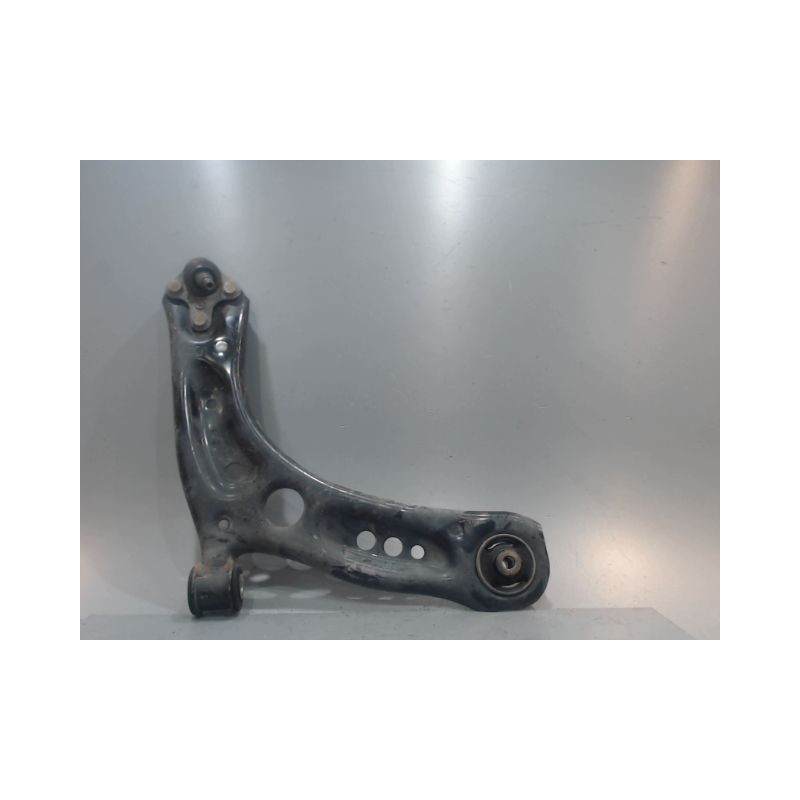 TRIANGLE INFERIEUR AVANT DROIT SEAT LEON
