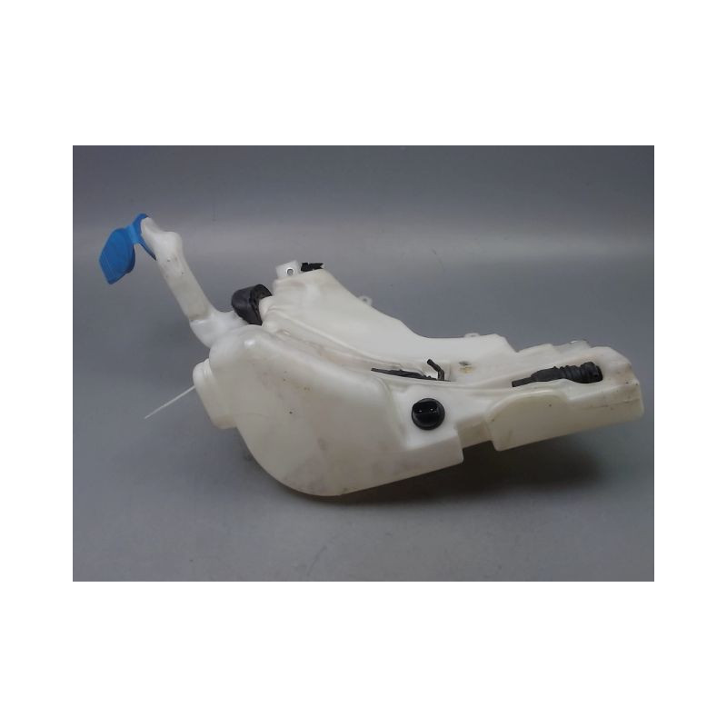 RESERVOIR LAVE-GLACE AVANT AUDI A8 2002-2007