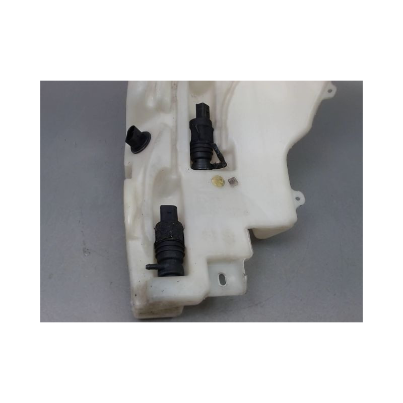 RESERVOIR LAVE-GLACE AVANT AUDI A8 2002-2007